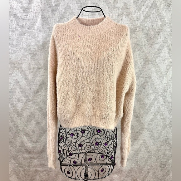 Audrey 3+1 cream fuzzy crew neck cropped sweater size S - Picture 1 of 7